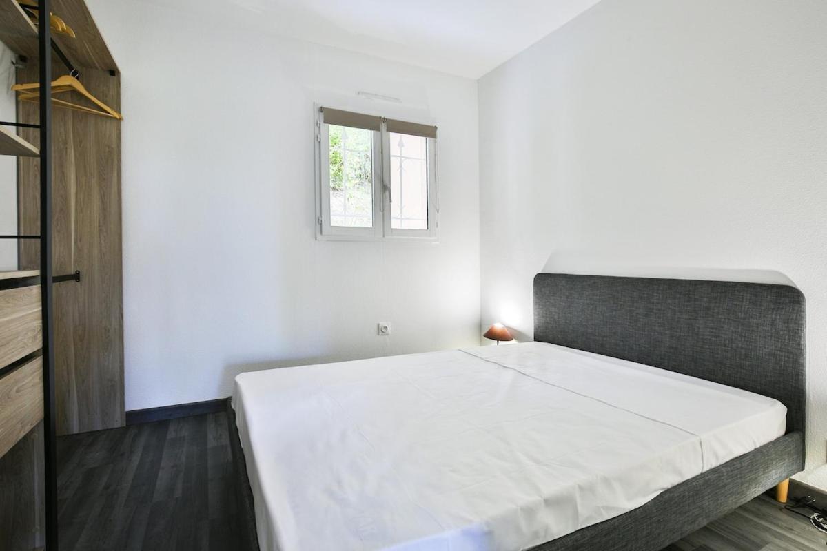Superbe 2 Piece Tout Confort , Piscine /Ac/Parking Villa วีลล์ฟรองซ์-ซูร์-แมร์ ภายนอก รูปภาพ